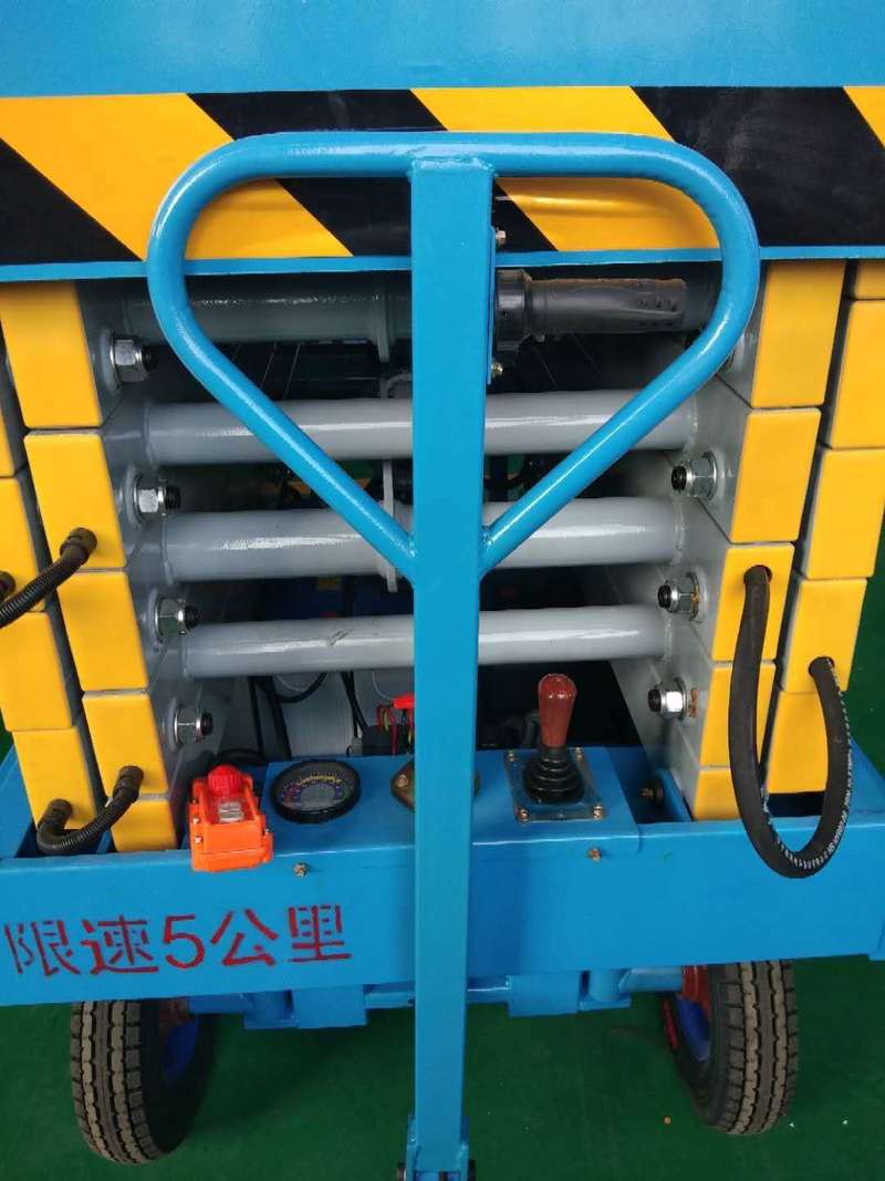南昌辅助行走式升降平台